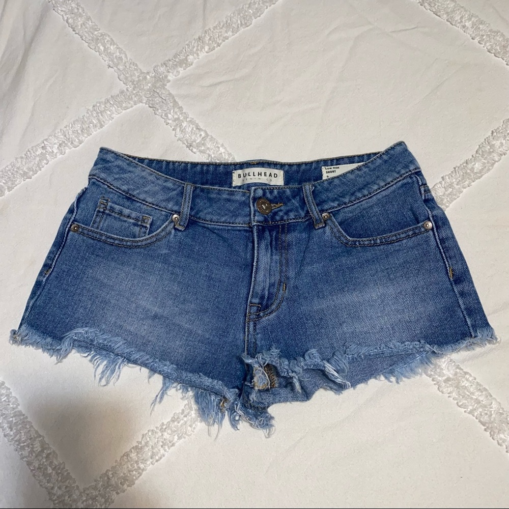 BULLHEAD • Low Rise Shorts • Size 3